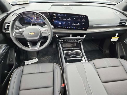 New 2026 Chevrolet Traverse High Country w/ LPO, Floor Liner Package AWD/4WD image 7