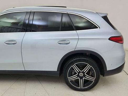 Used 2026 Mercedes-Benz GLC 300 image 11