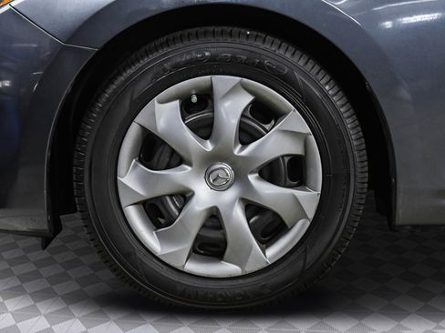 Used 2016 MAZDA MAZDA3 i Sport image 29