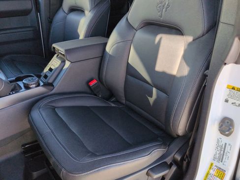 New 2025 Ford Bronco Badlands image 17