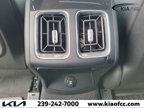 New 2026 Kia Sorento S FWD image 17