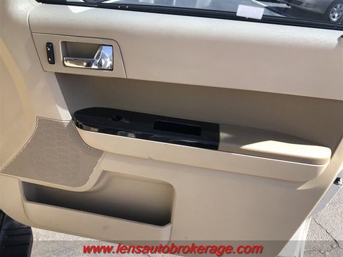 Used 2012 Ford Escape Limited FWD image 21