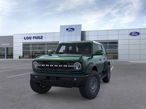New 2025 Ford Bronco Outer Banks w/ Sasquatch Package image 3
