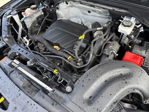 Used 2021 Chevrolet TrailBlazer LS w/ LPO, Blackout Package FWD image 39