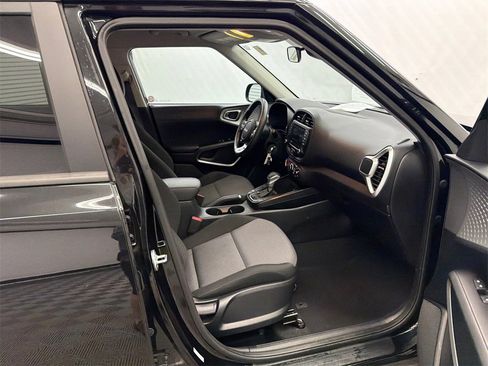 Used 2024 Kia Soul LX w/ Option Group 015 image 14
