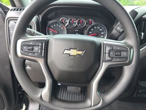 Used 2021 Chevrolet Silverado 1500 Custom w/ Safety Confidence Package AWD/4WD image 16