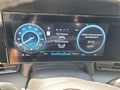 New 2025 Hyundai Elantra SEL image 15