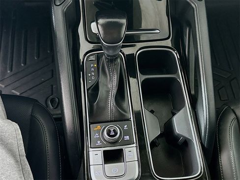 Used 2022 Kia Telluride S image 16