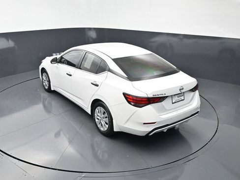 Used 2025 Nissan Sentra S w/ Lighting Package FWD image 20