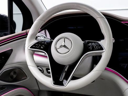 Used 2023 Mercedes-Benz EQS 580 4MATIC SUV image 30