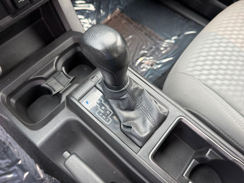 Certified 2023 Toyota Tacoma SR w/ SR Convenience Package AWD/4WD image 21