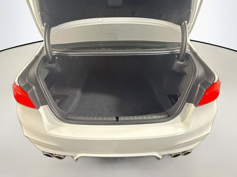 Used 2019 BMW M5 w/ Executive Package image 35