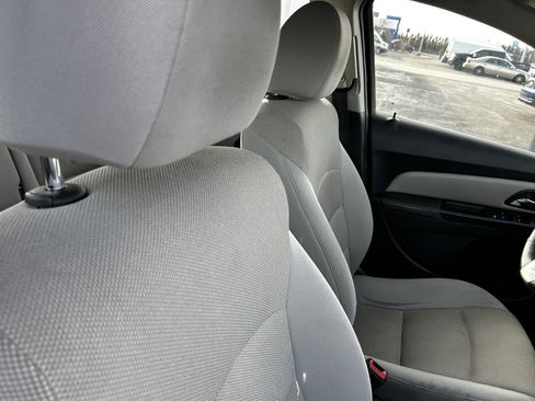 Used 2012 Chevrolet Cruze LT w/ RS Package image 13