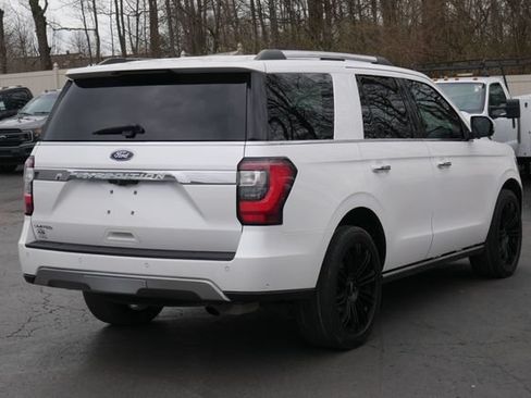 Used 2018 Ford Expedition Limited w/ Equipment Group 302A AWD/4WD image 14