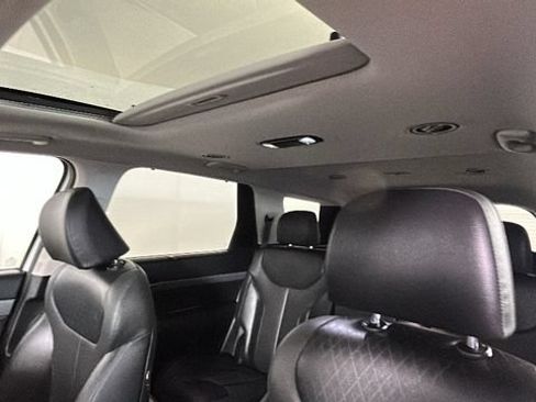 Used 2022 Hyundai Palisade SEL w/ 8P Bench Seat Package AWD/4WD image 12