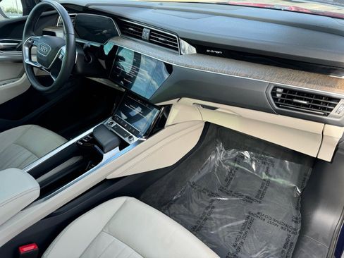Used 2021 Audi e-tron Premium image 13