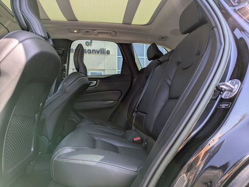 Used 2023 Volvo XC60 B5 Ultimate w/ Climate Package AWD/4WD image 16