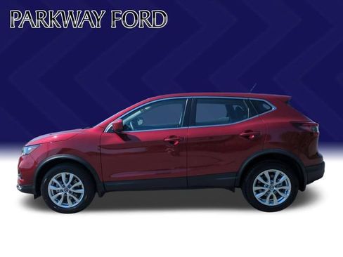 Used 2021 Nissan Rogue Sport S FWD image 2