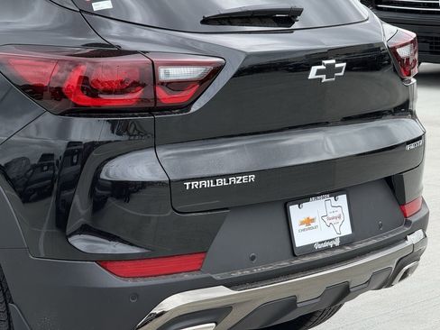 New 2026 Chevrolet TrailBlazer ACTIV w/ Convenience Package FWD image 6