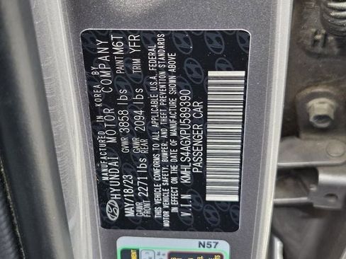 Used 2023 Hyundai Elantra SEL w/ Convenience Package FWD image 32