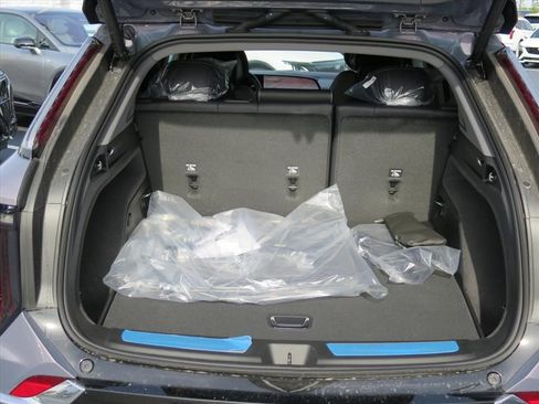 New 2026 Cadillac Optiq Luxury 1 image 25