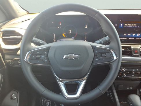 Used 2025 Chevrolet TrailBlazer ACTIV w/ Convenience Package AWD/4WD image 16