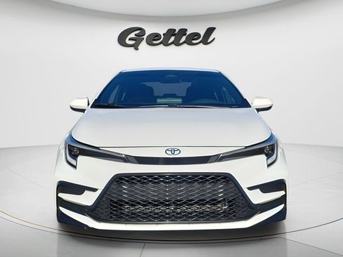 Certified 2024 Toyota Corolla SE w/ SE Premium Package FWD image 2