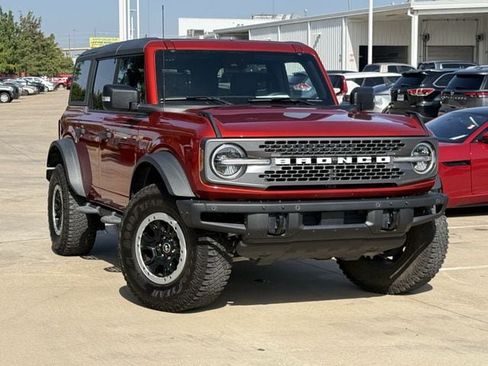 Used 2024 Ford Bronco Badlands AWD/4WD image 2