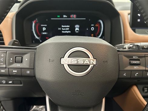 Used 2026 Nissan Rogue Platinum w/ Platinum Premium Package image 13