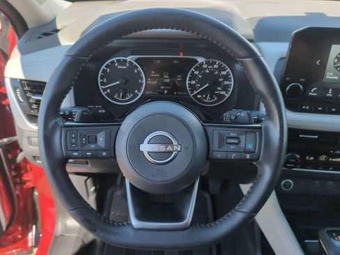 Used 2023 Nissan Rogue SL w/ SL Premium Package FWD image 11