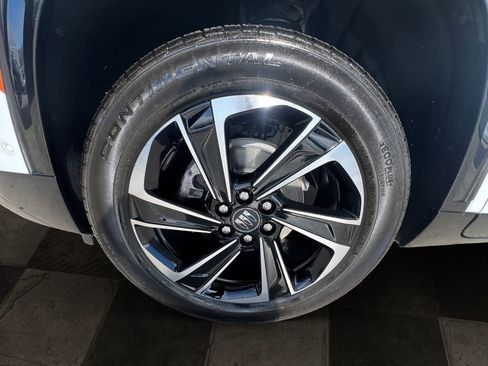 Used 2026 Buick Enclave Sport Touring w/ Super Cruise Package image 9