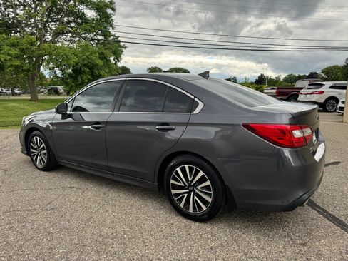Used 2018 Subaru Legacy 2.5i Premium AWD/4WD image 6