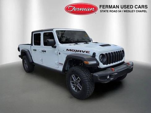 Certified 2025 Jeep Gladiator Mojave w/ Convenience Group AWD/4WD image 1