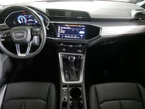 Used 2024 Audi Q3 2.0T Premium image 10