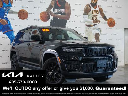 Used 2025 Jeep Grand Cherokee Altitude