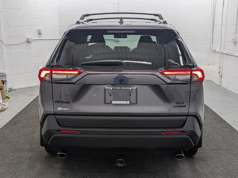 Used 2021 Toyota RAV4 XLE w/ XLE Grade Weather Package image 16