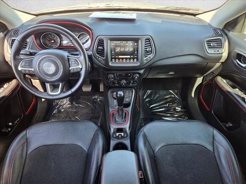 Used 2019 Jeep Compass Trailhawk image 17