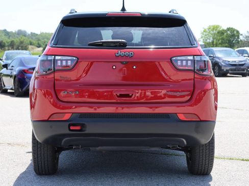 Used 2023 Jeep Compass Trailhawk w/ Sun and Sound Group AWD/4WD image 10