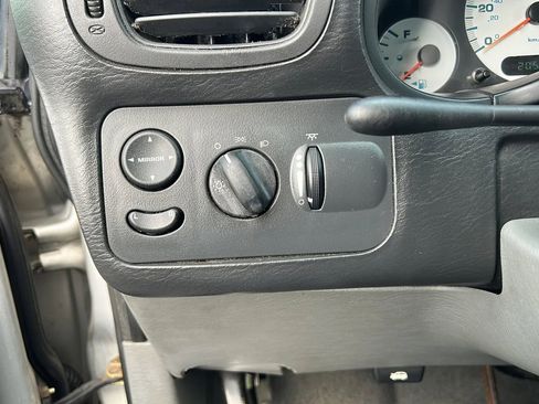 Used 2004 Chrysler Town & Country Touring FWD image 22