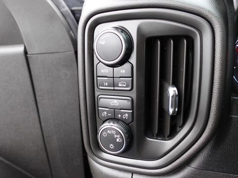 Used 2023 Chevrolet Silverado 1500 Custom image 47