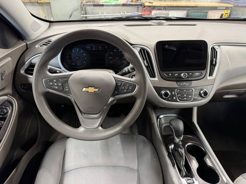 Used 2023 Chevrolet Malibu LT image 18