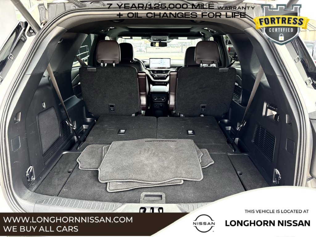 Used 2025 Ford Explorer Platinum w/ Ultimate Package RWD image 28