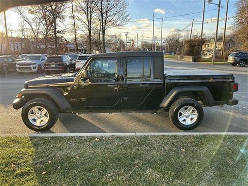 Certified 2023 Jeep Gladiator Sport image 5