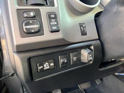 Used 2012 Toyota Tundra 4x4 Double Cab image 19