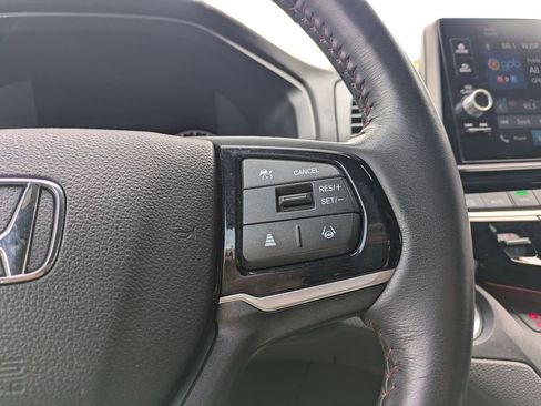 Used 2025 Honda Odyssey Sport-L image 23