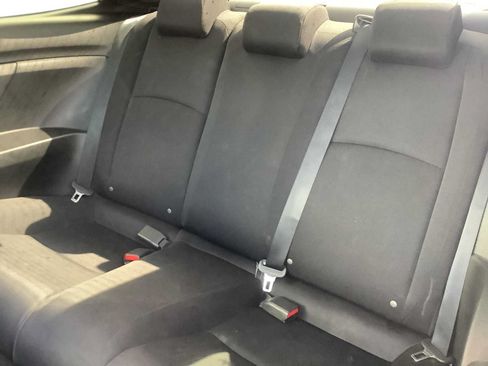 Used 2019 Honda Civic LX image 13