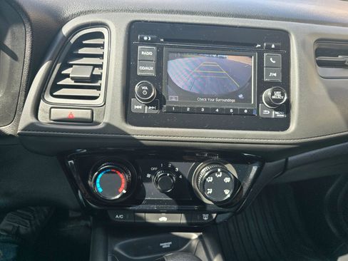 Used 2016 Honda HR-V LX image 22