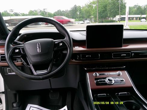 Used 2022 Lincoln Aviator Reserve w/ Class IV Trailer Tow Package AWD/4WD image 19