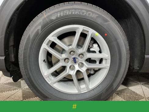 New 2026 Ford Explorer Active RWD image 12