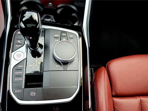 Used 2022 BMW 230i Coupe w/ Premium Package image 26